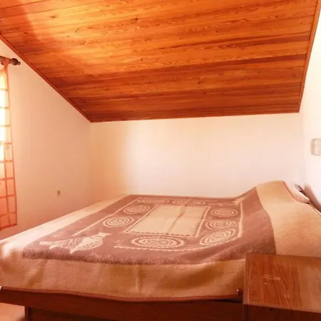 Two-bedroom In Vi *