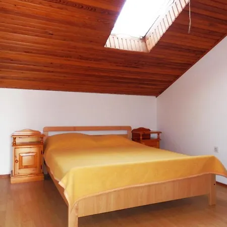 Two-bedroom In Vi Apartman Medulin