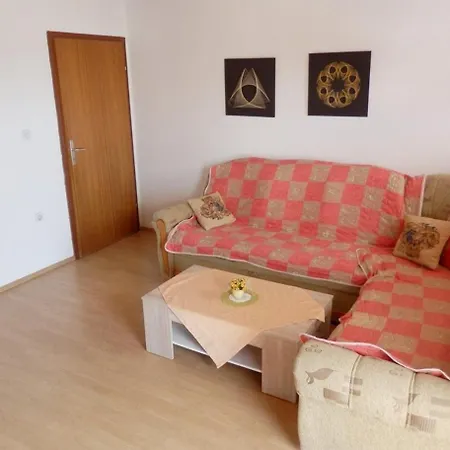 Two-bedroom In Vi Apartmán