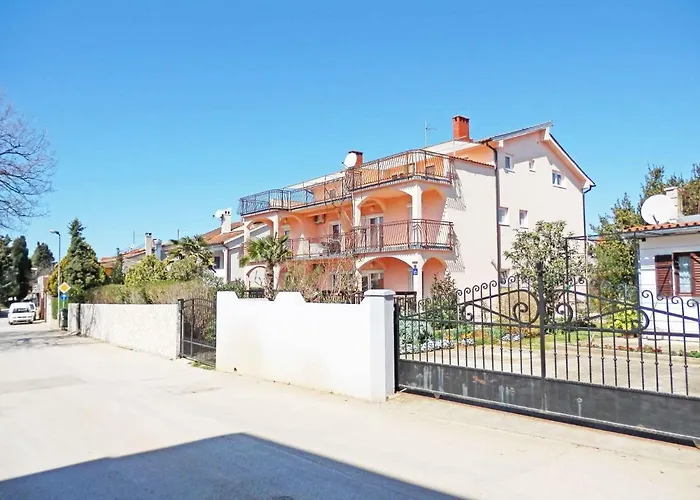 Appartement Two-bedroom In Vi