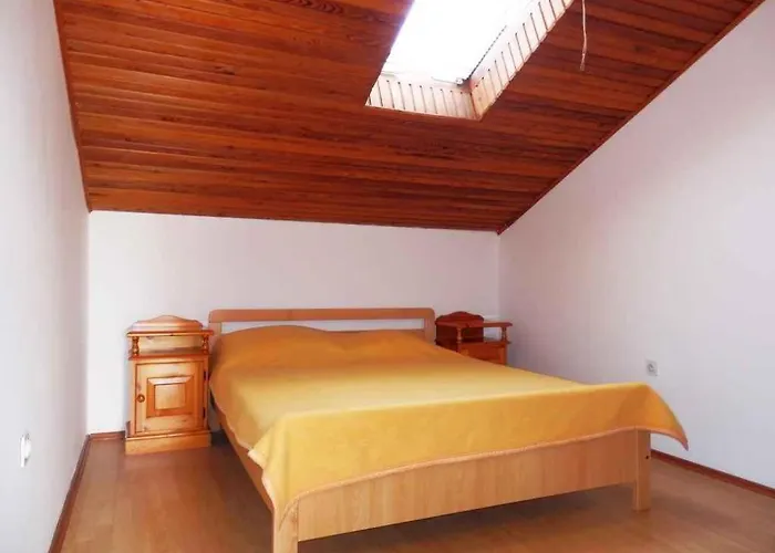 Two-bedroom In Vi * Medulin